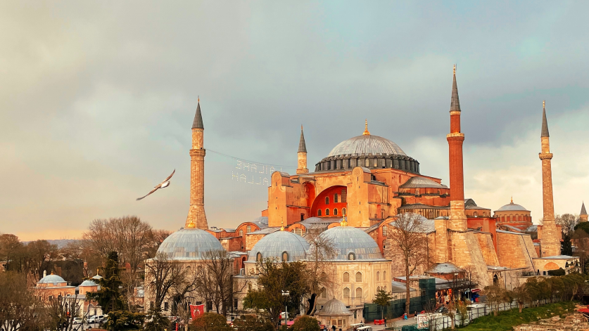 Istanbul's Ever-Evolving Mosque Culture